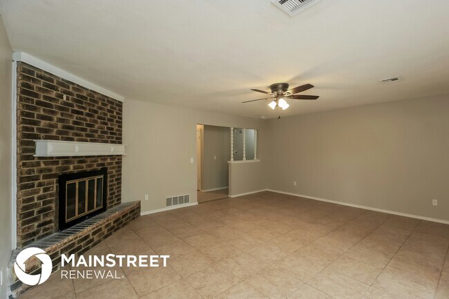 Building Photo - 8816 NW 82nd St