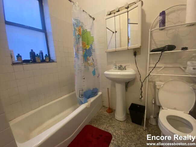 Foto del edificio - 1254 Commonwealth Ave