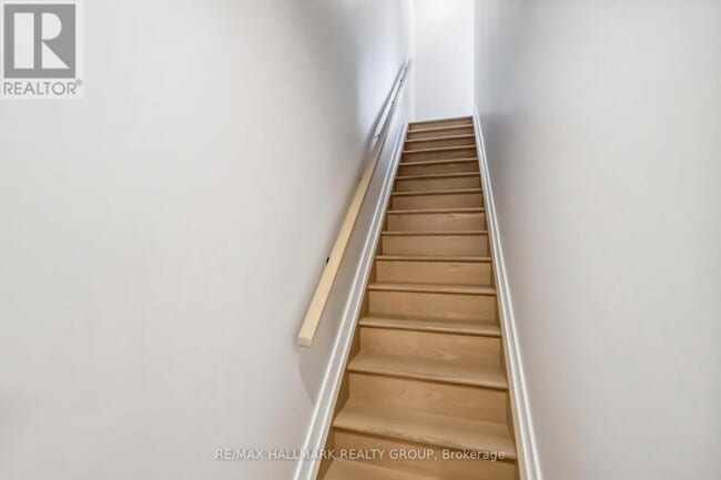 Photo du bâtiment - 72 Armstrong St