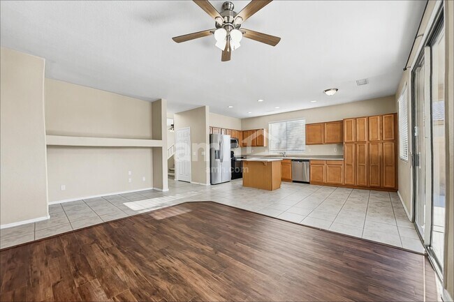 Building Photo - 17514 W Ocotillo Ave