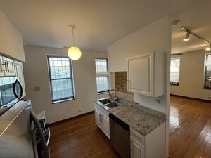 Building Photo - 1362 W Crystal St