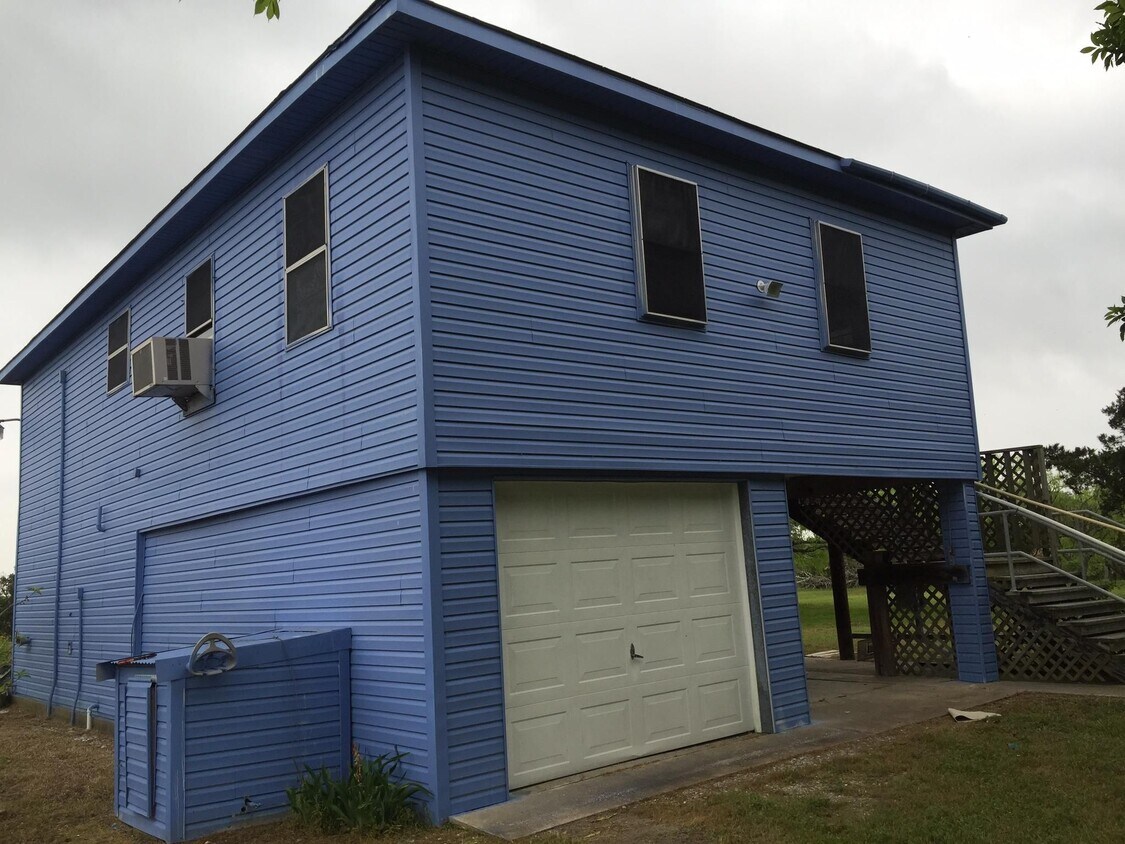 Foto principal - 267 D St