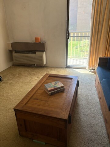 Foto del edificio - 2106 Kanawha Blvd E