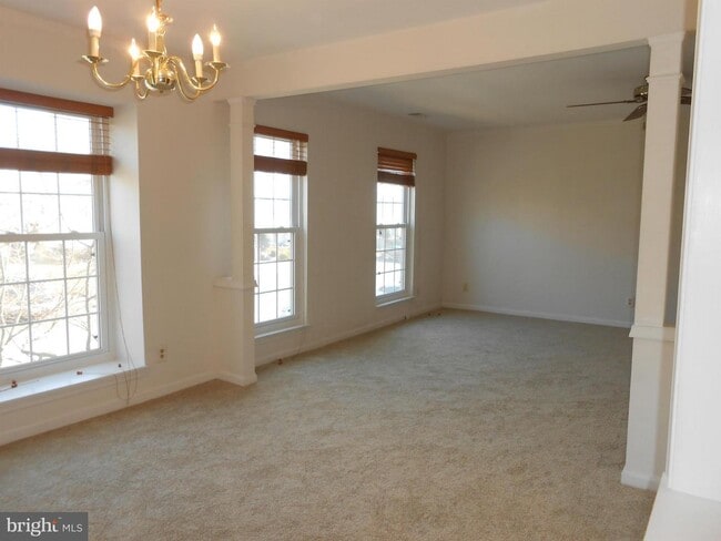 Building Photo - 11200 Rienzi Pl