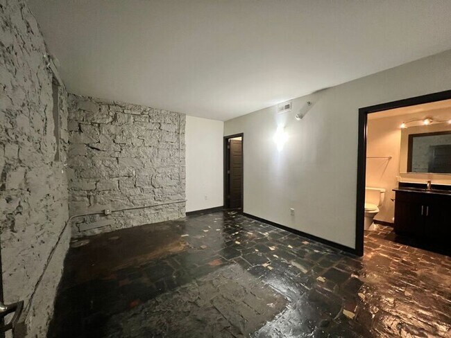 Foto del edificio - 616 Hull St Rd