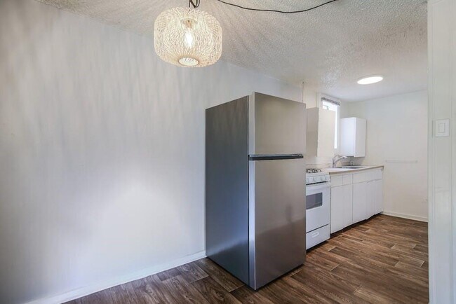 Building Photo - 4603 Avenue C