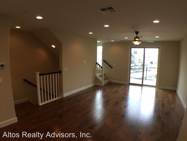 Building Photo - 3 br, 3.5 bath House - 3143 Via Siena Place
