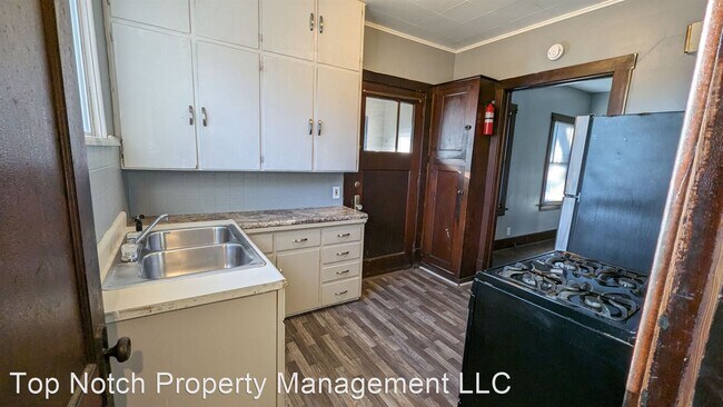 Building Photo - 2 br, 1 bath House - 614 Taylor St