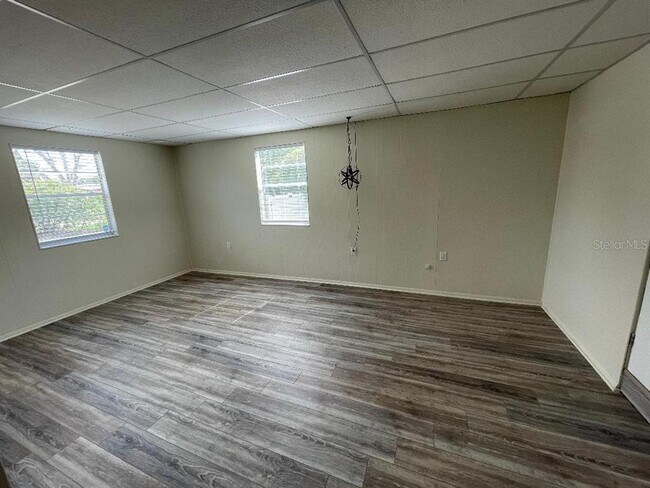 Building Photo - 3311 W Tyson Ave