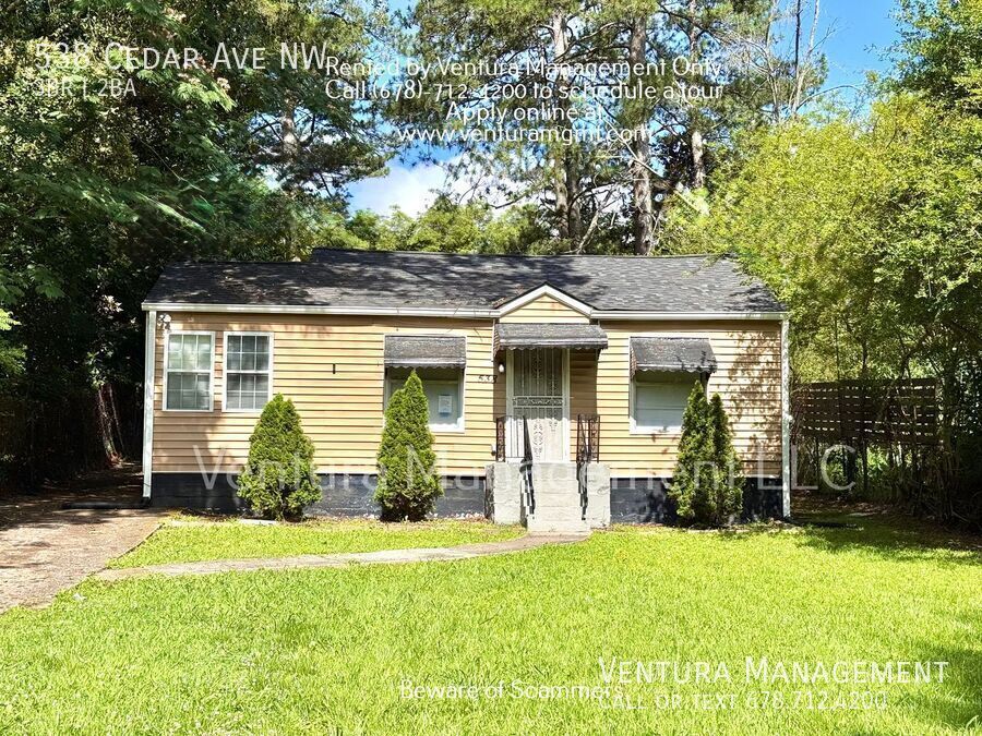 Photo - 538 Cedar Ave NW-