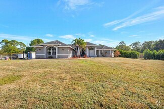 Building Photo - 4398 Calamondin Blvd