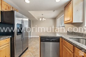 Foto del edificio - 2572 E Canterbury Ln