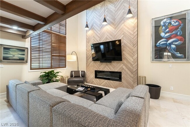 Foto del edificio - 2845 Queens Courtyard Dr
