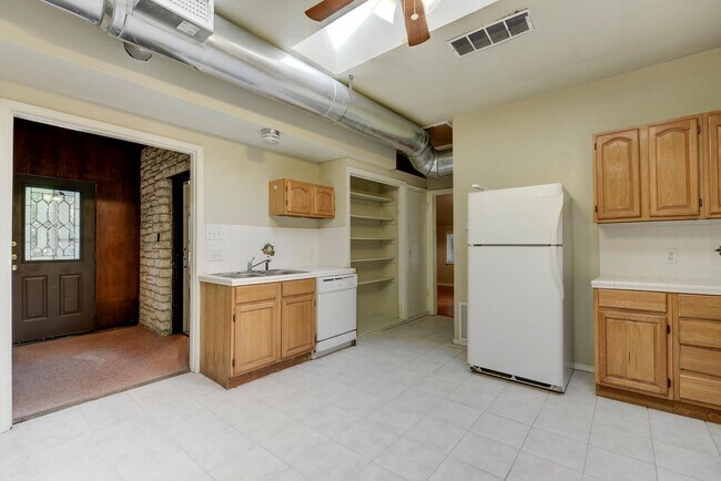 Foto del edificio - 4405 Barrow Ave