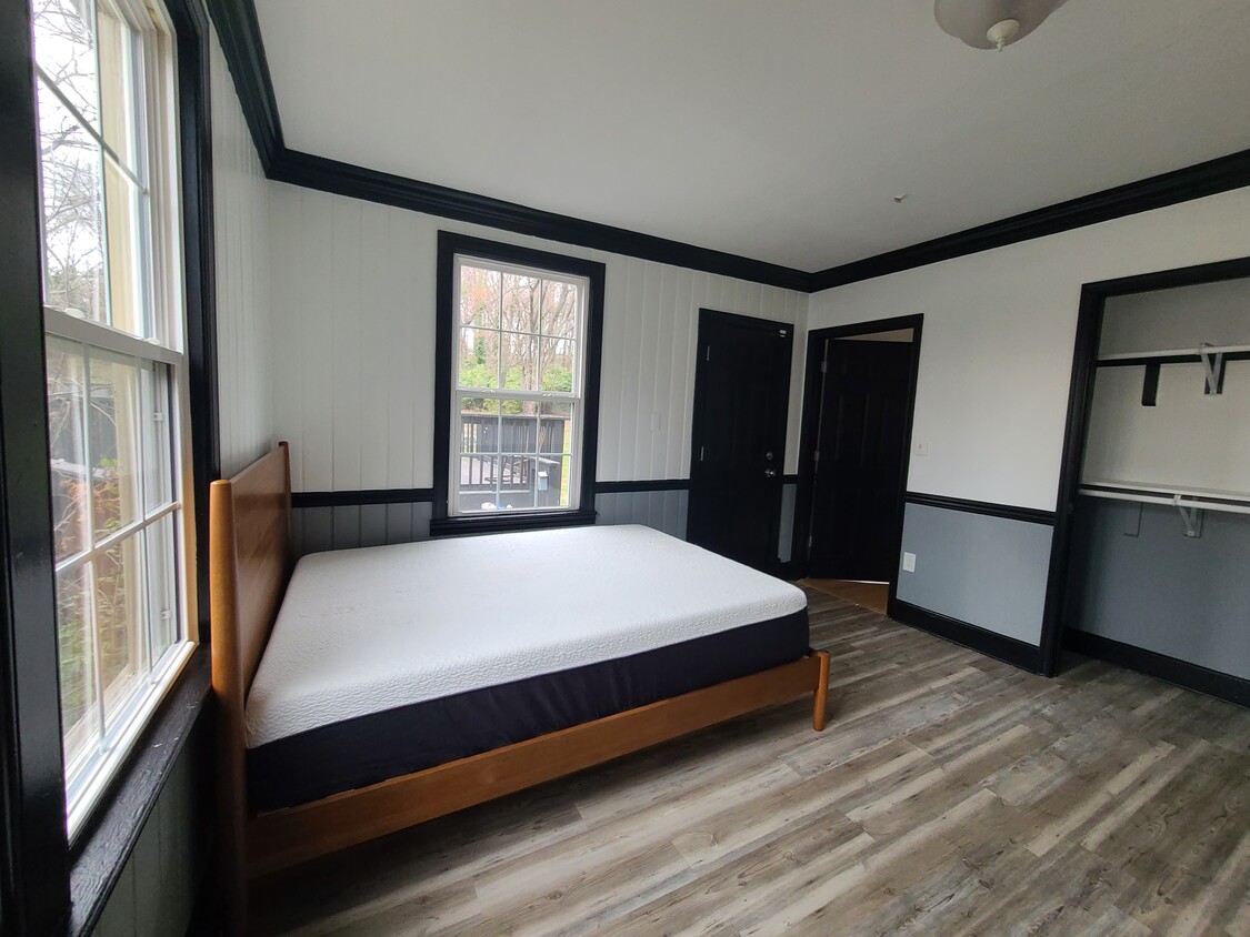 Bedroom - 5812 Sargent Rd