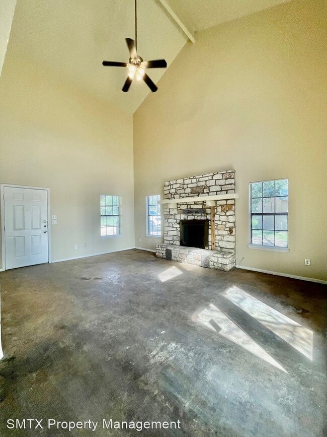 Building Photo - 3 br, 2.5 bath House - 919 Piedras Pass