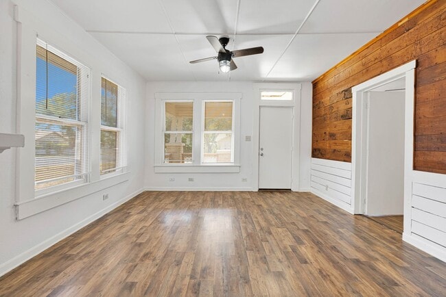 Building Photo - Beautiful Rental Home in Converse, Tx.  **...