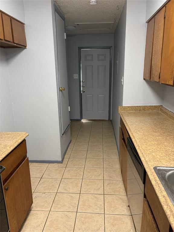 Building Photo - 8710 Piney Point Dr