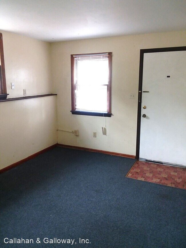 Building Photo - 2800 Fairhaven Dr
