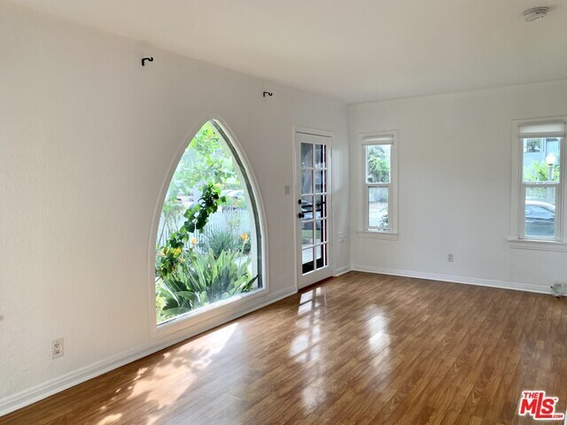 Foto del edificio - 4234 Lincoln Ave