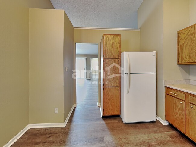 Foto del edificio - 175 Bent Stream Ln