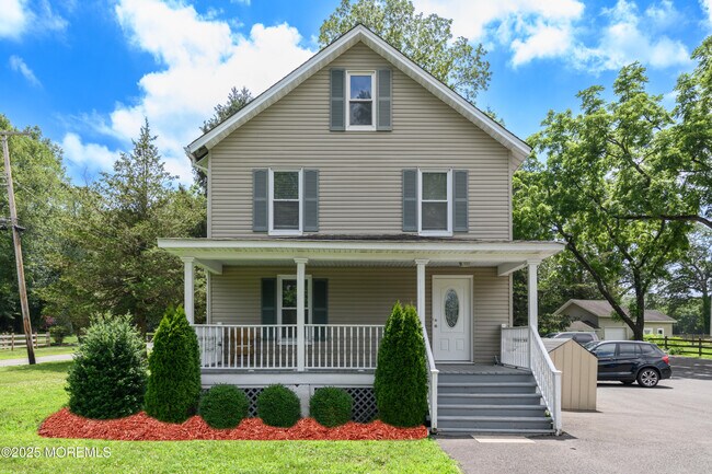 Foto del edificio - 216 Chapel Hill Rd