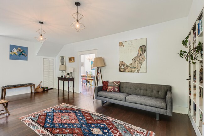 Foto del edificio - 7001 21st Ave NW