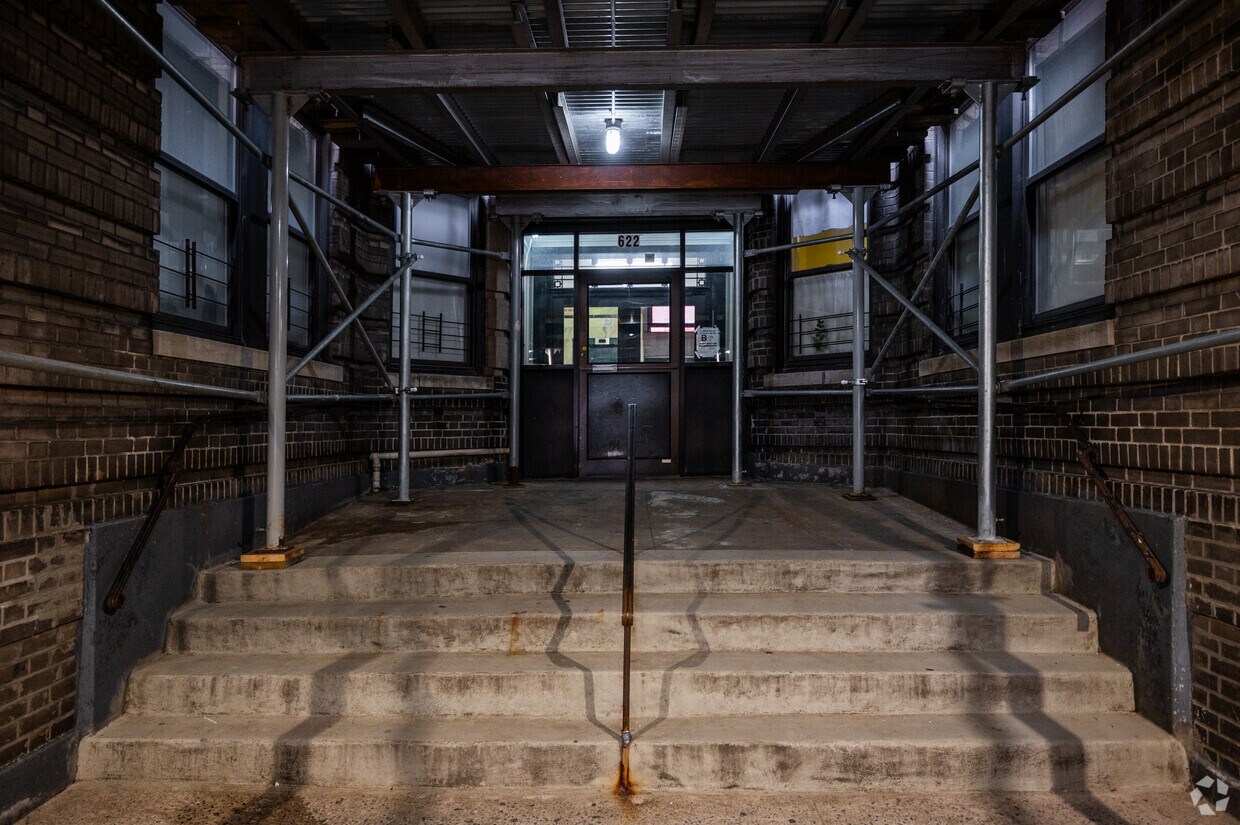 Fotografía del edificio - 622-624 W 141st St