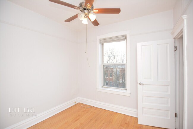 Building Photo - 3928 N Mozart St