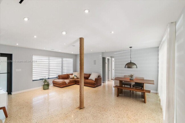 Foto del edificio - 308 S 26th Ave