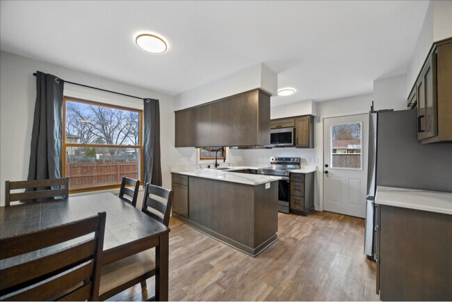 Foto del edificio - 7514 S 75th St