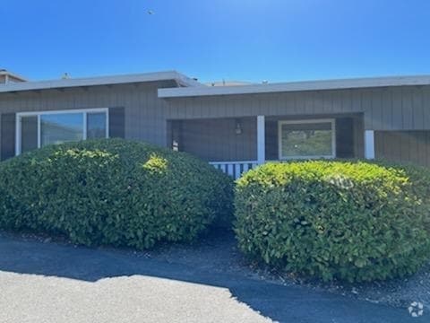 Building Photo - 1701 San Miguel Dr