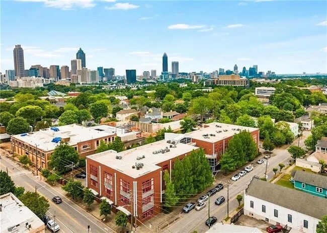 Foto del edificio - 572 Edgewood Ave SE