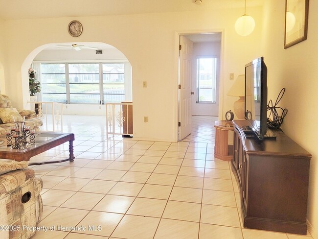 Building Photo - 7559 Heather Walk Dr