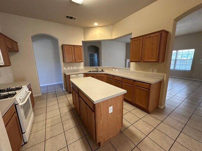 Building Photo - 1604 Teal Trail