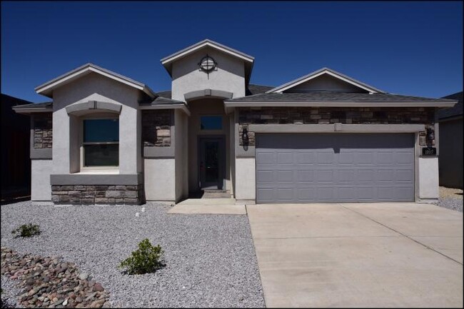 Building Photo - 3 bedroom in El Paso TX 79924