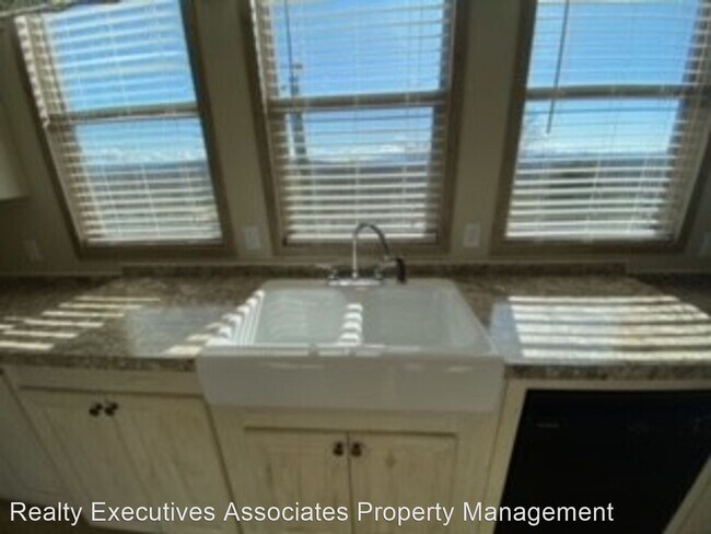 Foto del edificio - 3 br, 2 bath House - 2033 Peterson Road
