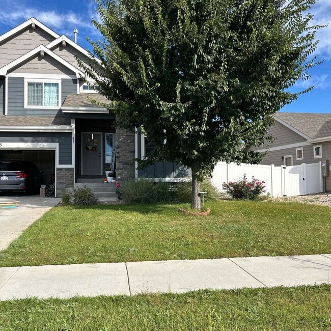 Building Photo - 8775 16th St Rd