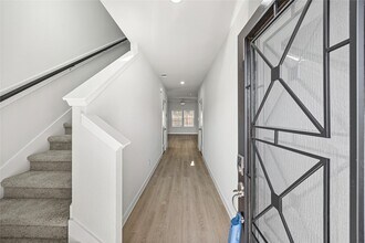 Building Photo - 7910 Alset Dr