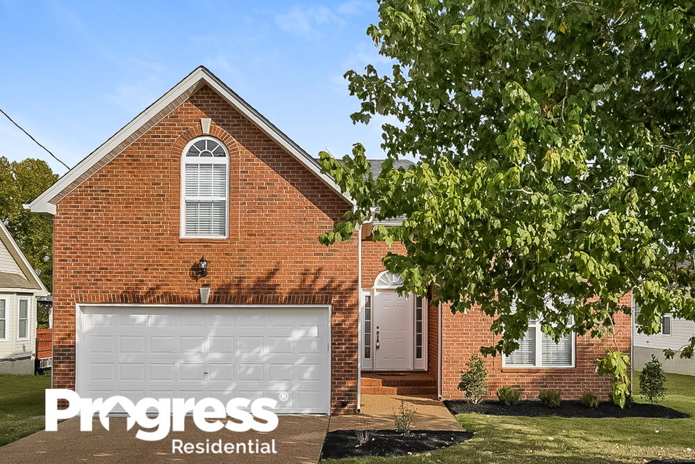 Foto principal - 1026 Saddle Wood Dr
