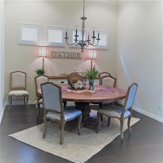 Building Photo - 915 Enchanted Wood Dr