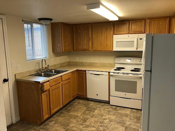 Foto del edificio - 412 Cribbon Ave, Cheyenne, WY 82007
