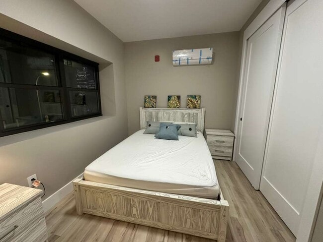 Building Photo - 90 Swan