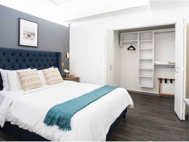 Foto del edificio - 1920 N Milwaukee Ave