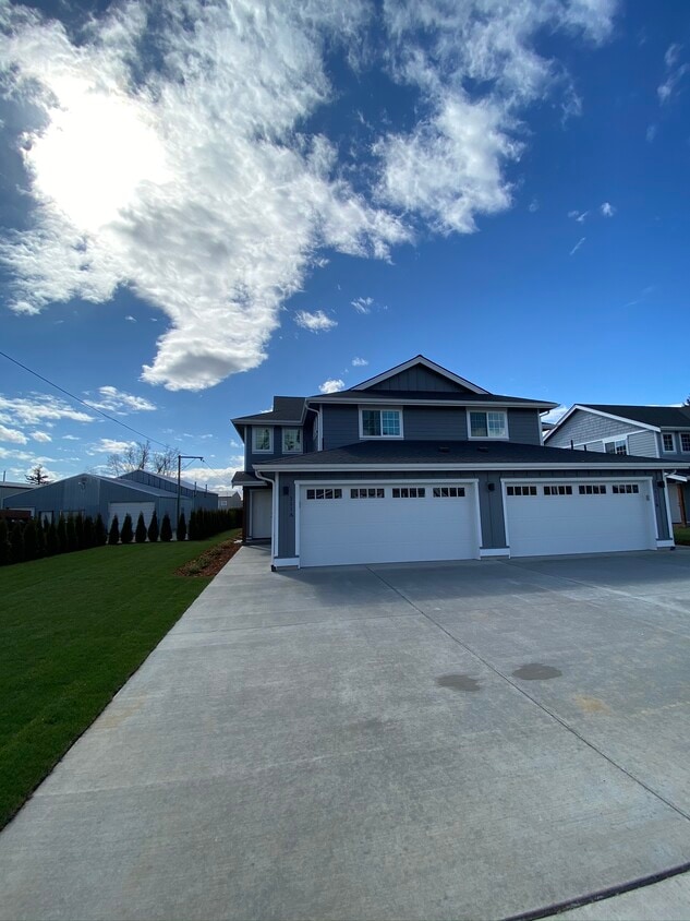 Primary Photo - 311 Nooksack Ave