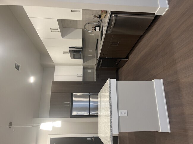 Interior Photo - 915 Glenwood Apartments on the Beltline