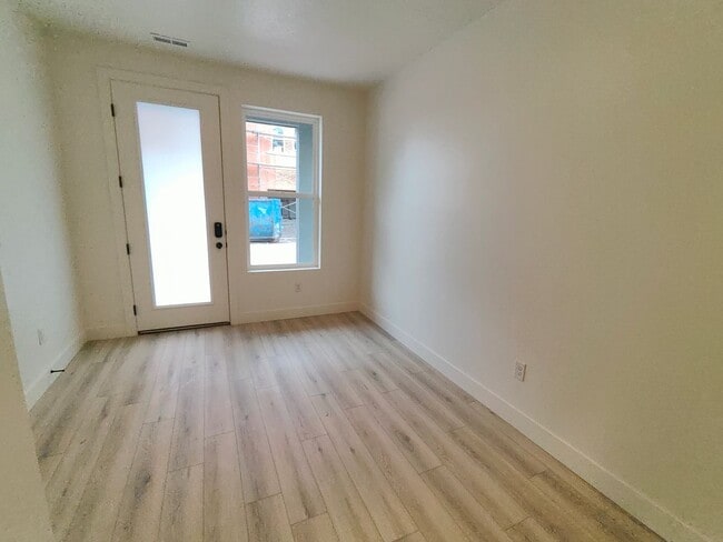 Building Photo - Aspen Ridge Lane #126