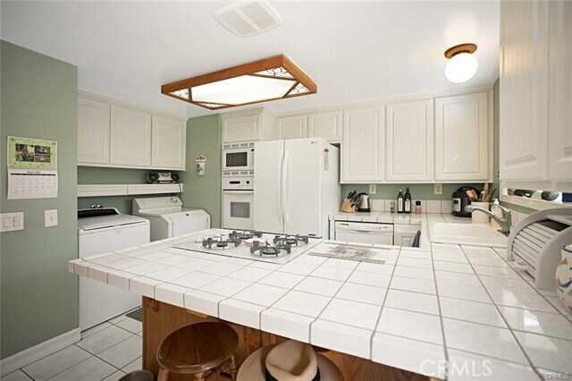 Foto del edificio - 9640 Nightingale Ave