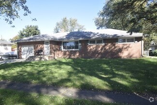 Building Photo - 3700 E 34th Ln