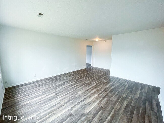 Foto del edificio - 3 br, 2 bath House - 5035 Gifford Ave